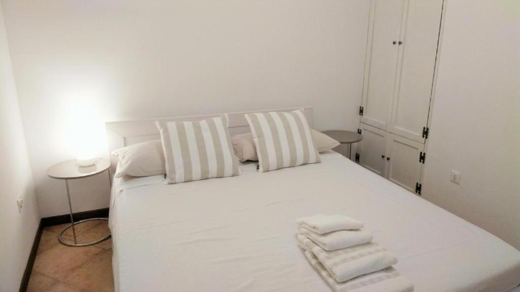 Rooms Livia Трогир Екстериор снимка