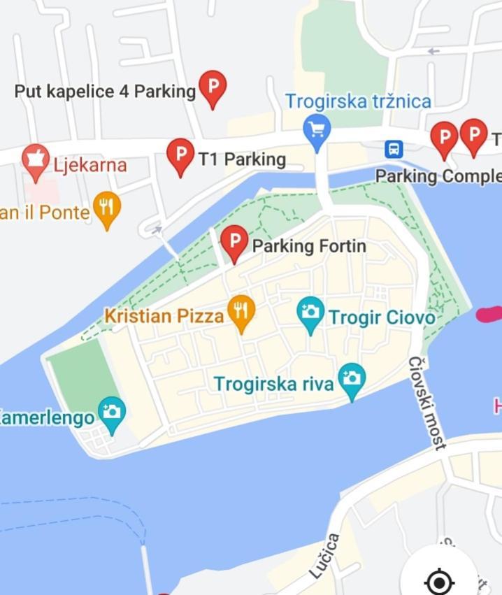 Rooms Livia Трогир Екстериор снимка